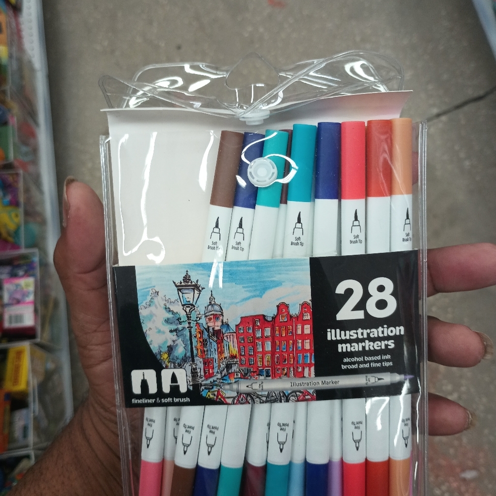Illustration Markers Set of 28